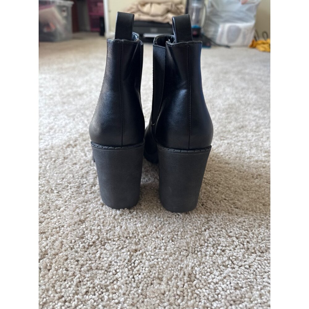 SODA High Platform Size 7 Womens Block Boots Goth Witchy Baddie Edgy Ankle - Picture 3 of 7